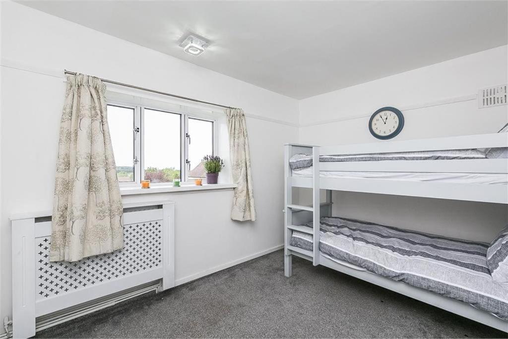 אדינבורו Dreghorn House 4 Bedrooms 3 Toilets 3 Reception Free Parking 233 Mbp Wifi מראה חיצוני תמונה